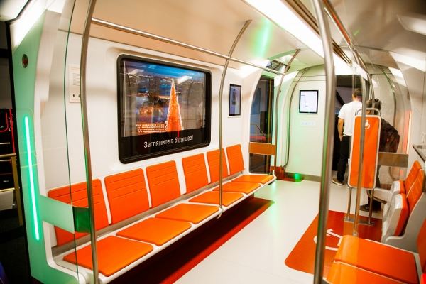 LG оборудует российские поезда окнами-дисплеями с прозрачной матрицей OLED