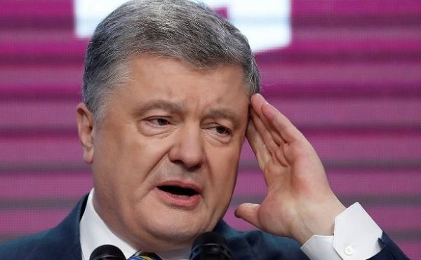 <br />
Секс-скандал разразился в партии Порошенко перед выборами в Раду<br />
